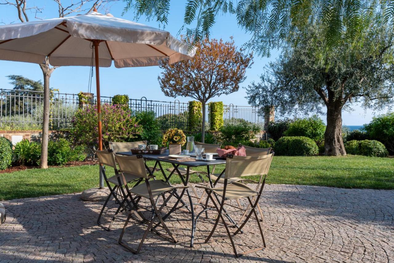 Villa Rosmarino Imperia Buitenkant foto